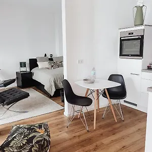 Burg 9 Boardinghouse Apartment